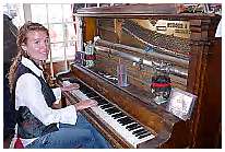 Heute spielt Lacey Black